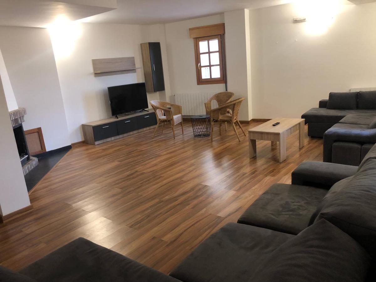 הוילה Poza de la Sal Casa Salionca מראה חיצוני תמונה