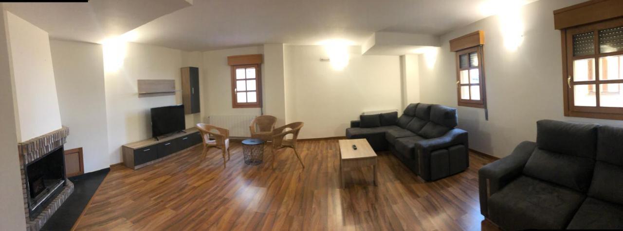 הוילה Poza de la Sal Casa Salionca מראה חיצוני תמונה